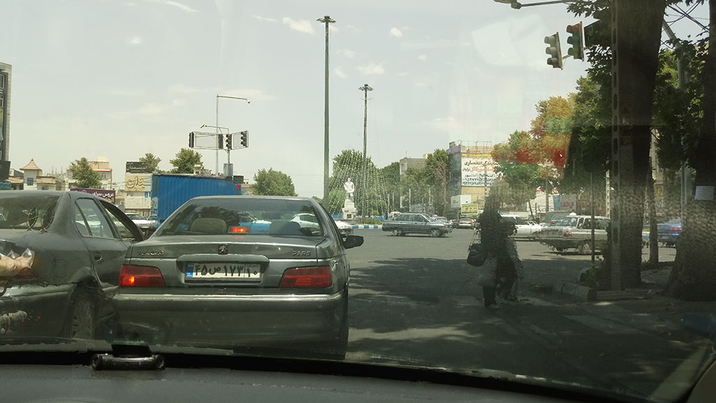 پروژه مطالعات امکان سنجی اجرای پیاده راه در خیابان ولیعصر حدفاصل زیرگذر قائم تا میدان فجیر