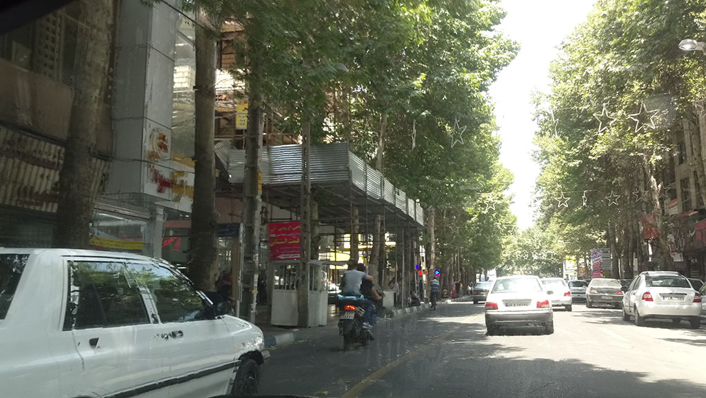پروژه مطالعات امکان سنجی اجرای پیاده راه در خیابان ولیعصر حدفاصل زیرگذر قائم تا میدان فجیر